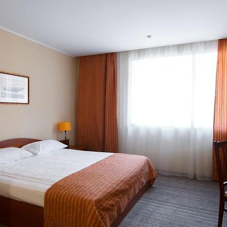 Optima Kropyvnytskyi Hotel Buitenkant foto