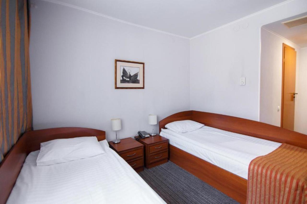 Optima Kropyvnytskyi Hotel Buitenkant foto