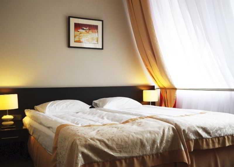 Optima Kropyvnytskyi Hotel Buitenkant foto