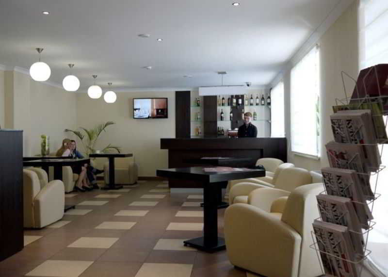 Optima Kropyvnytskyi Hotel Buitenkant foto