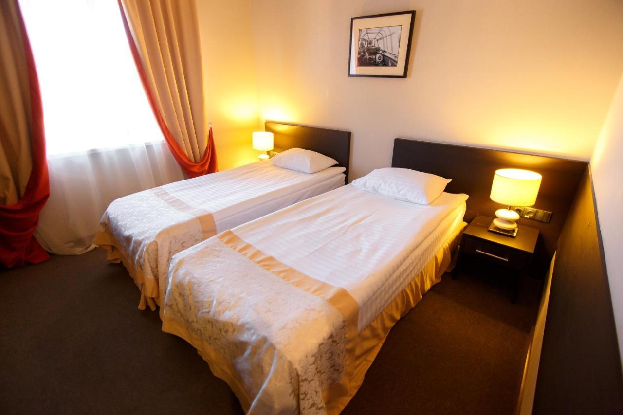 Optima Kropyvnytskyi Hotel Buitenkant foto