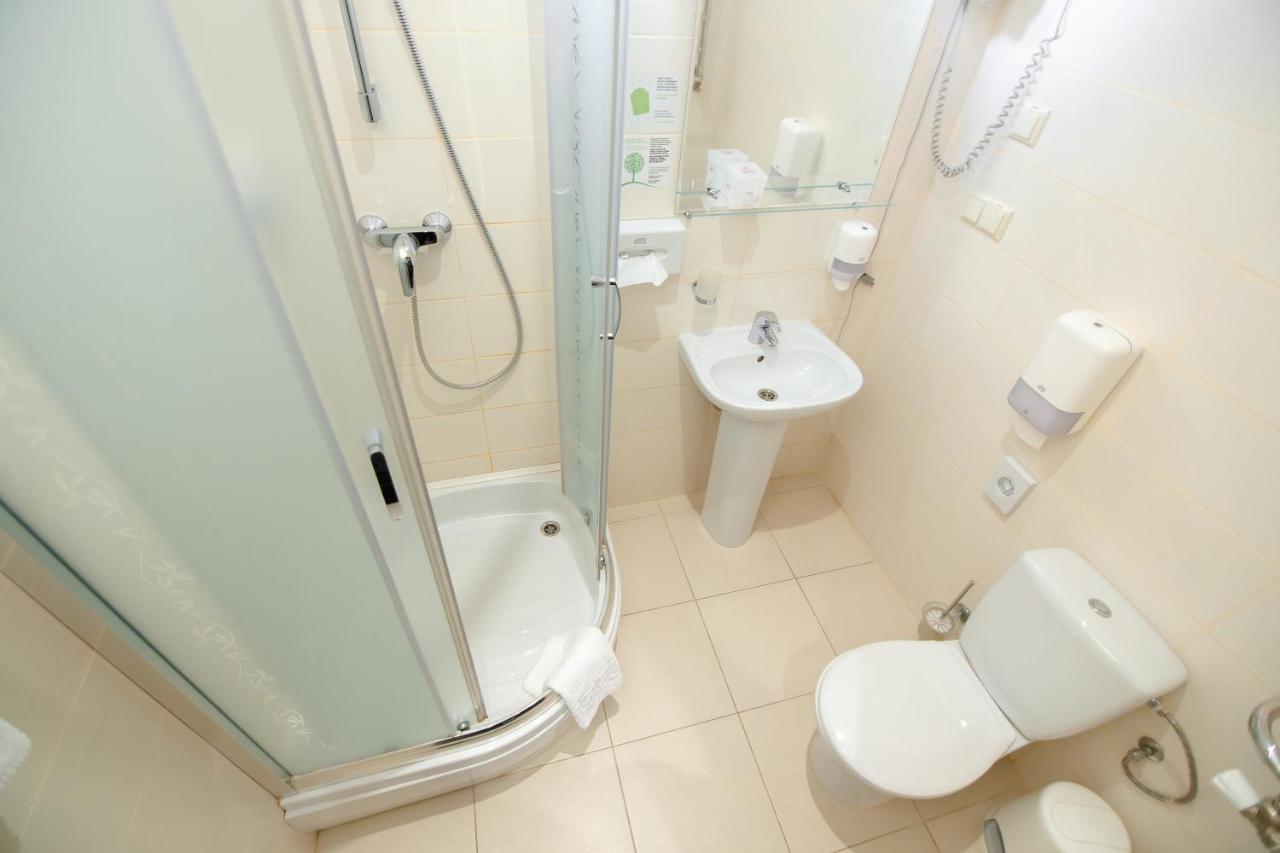 Optima Kropyvnytskyi Hotel Buitenkant foto